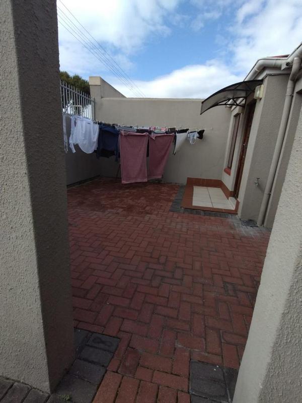 To Let 1 Bedroom Property for Rent in Crawford Western Cape